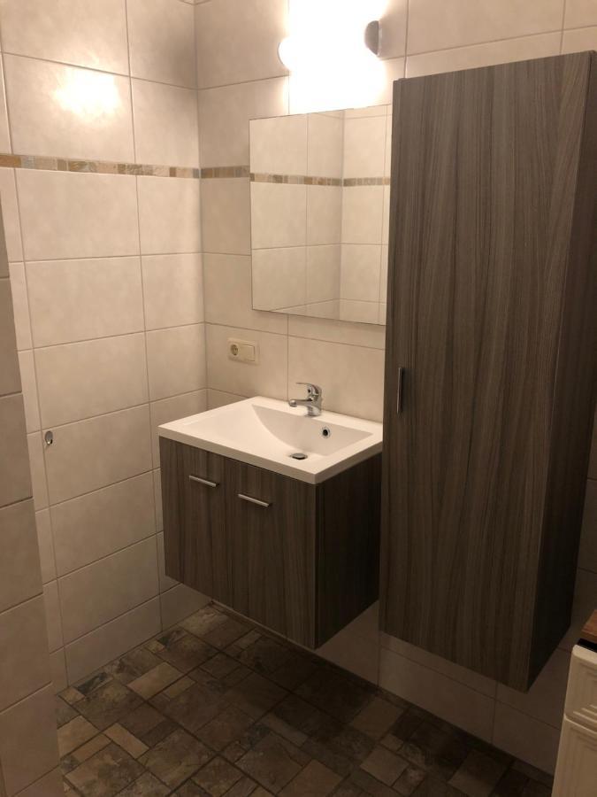 B&B Typisch Lelies Liessel Екстериор снимка